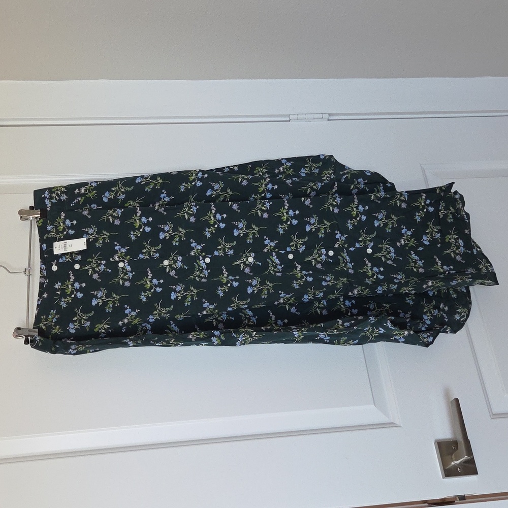 Gap Floral Button-up Skirt With Dolphin Hem